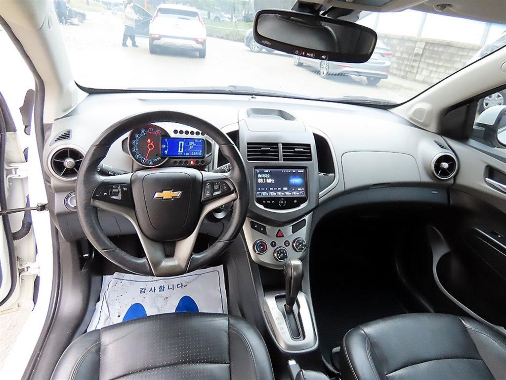CHEVROLET Aveo — photo 07