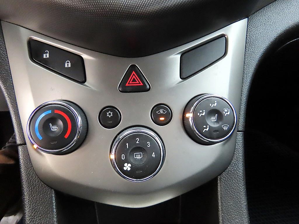 CHEVROLET Aveo — photo 14