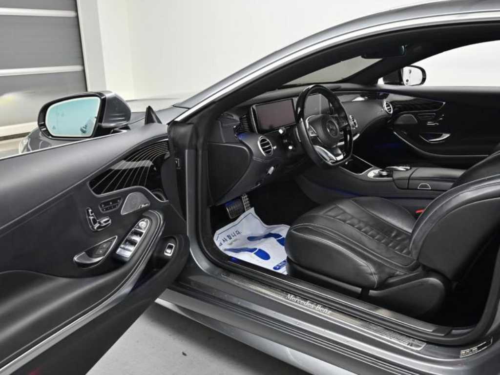 Mercedes-Benz S-Class — photo 08