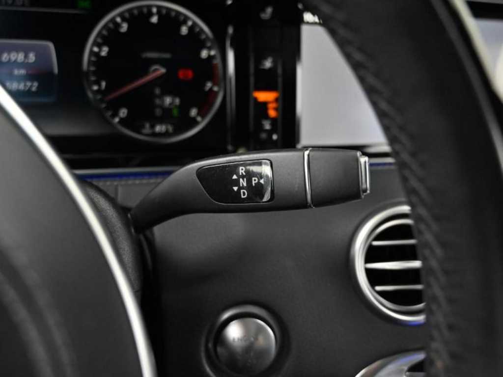 Mercedes-Benz S-Class — photo 12