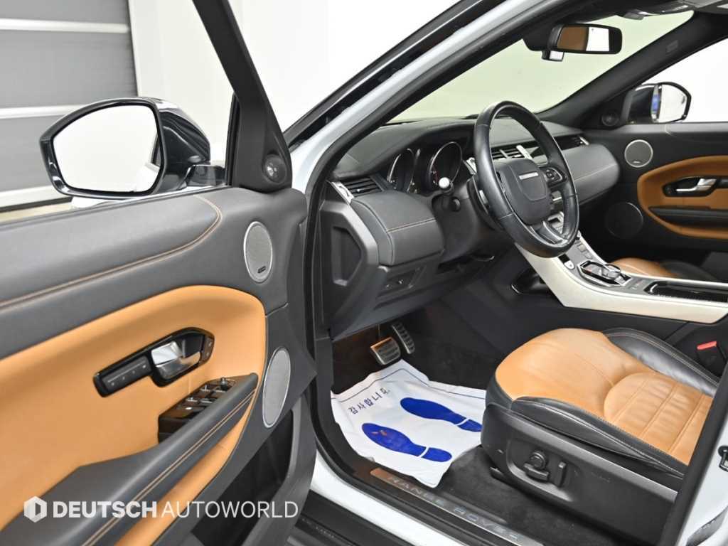 Land Rover Range Rover Evoque — photo 11