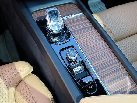 Volvo XC60 — photo 11