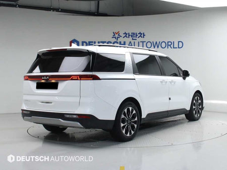 Kia Carnival — photo 02