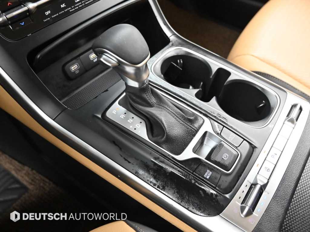 Kia Carnival — photo 09