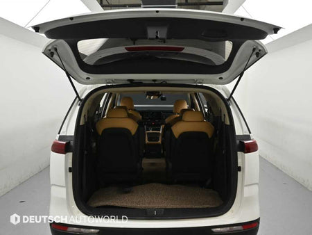 Kia Carnival — photo 19