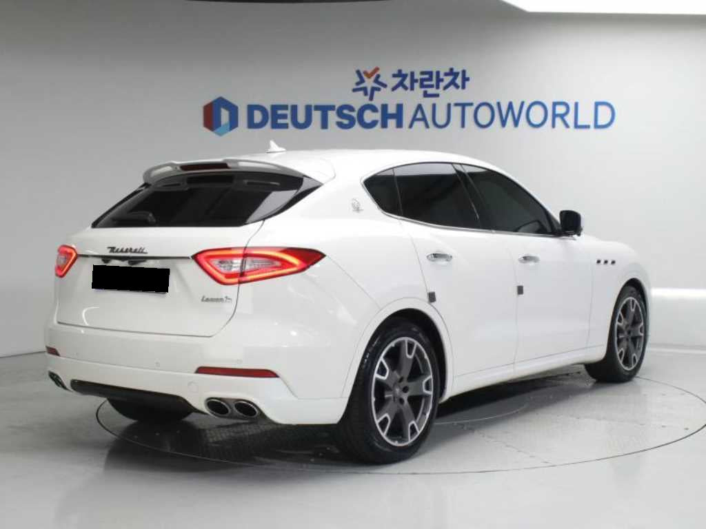 Maserati Levante — photo 02