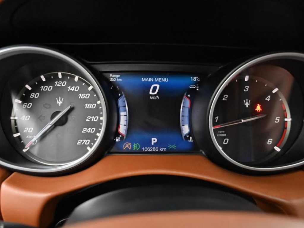 Maserati Levante — photo 08