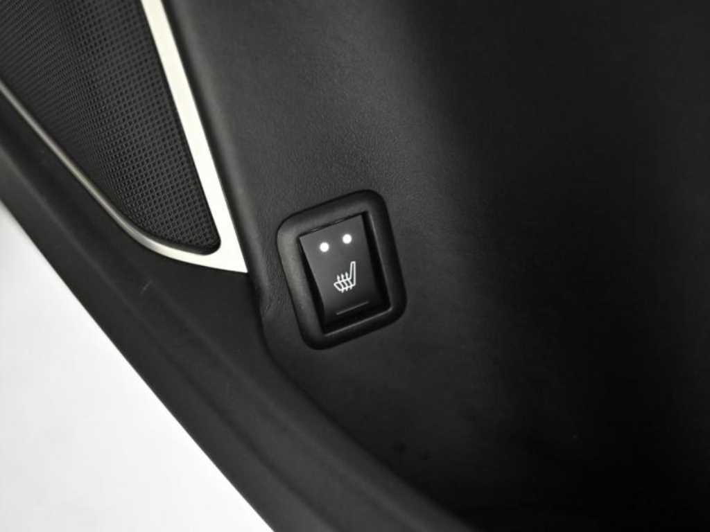 Maserati Levante — photo 16