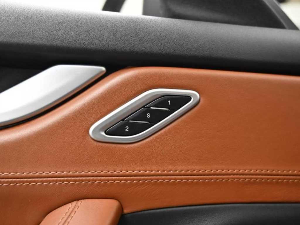 Maserati Levante — photo 17