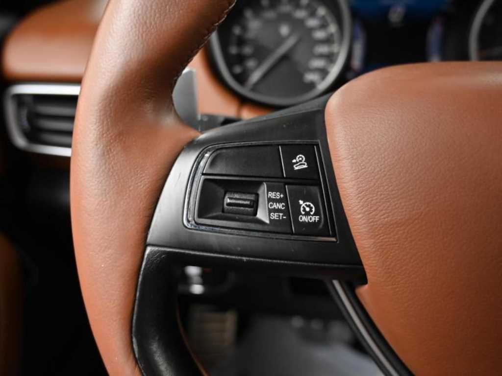 Maserati Levante — photo 18