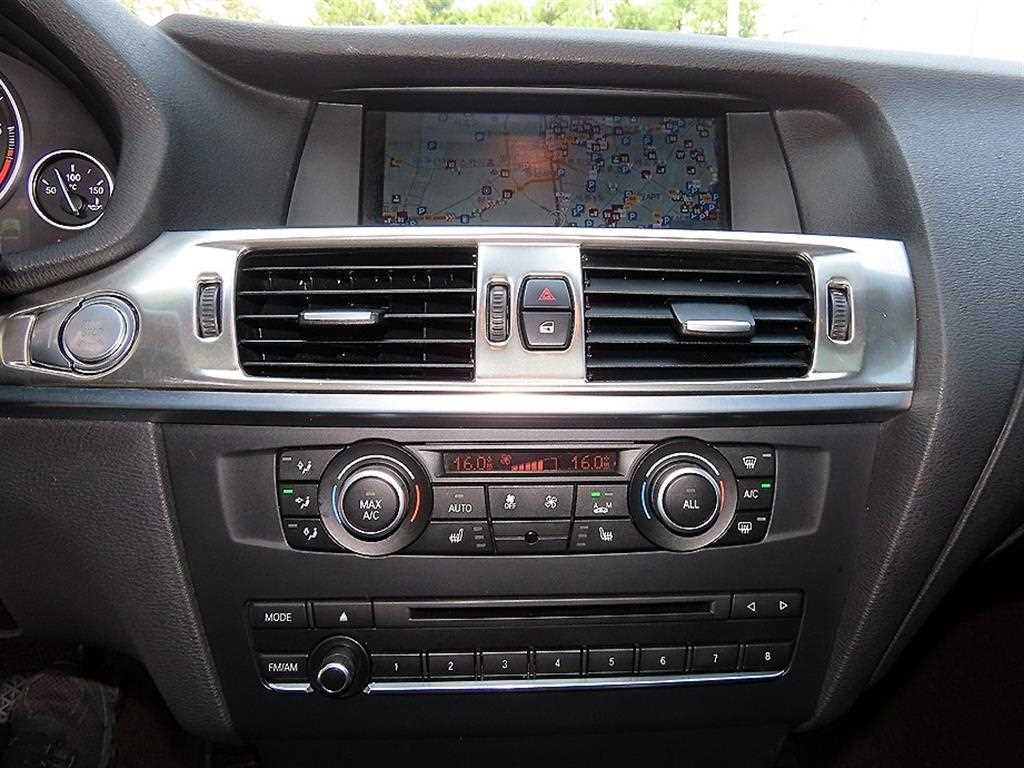 BMW X3 — photo 12