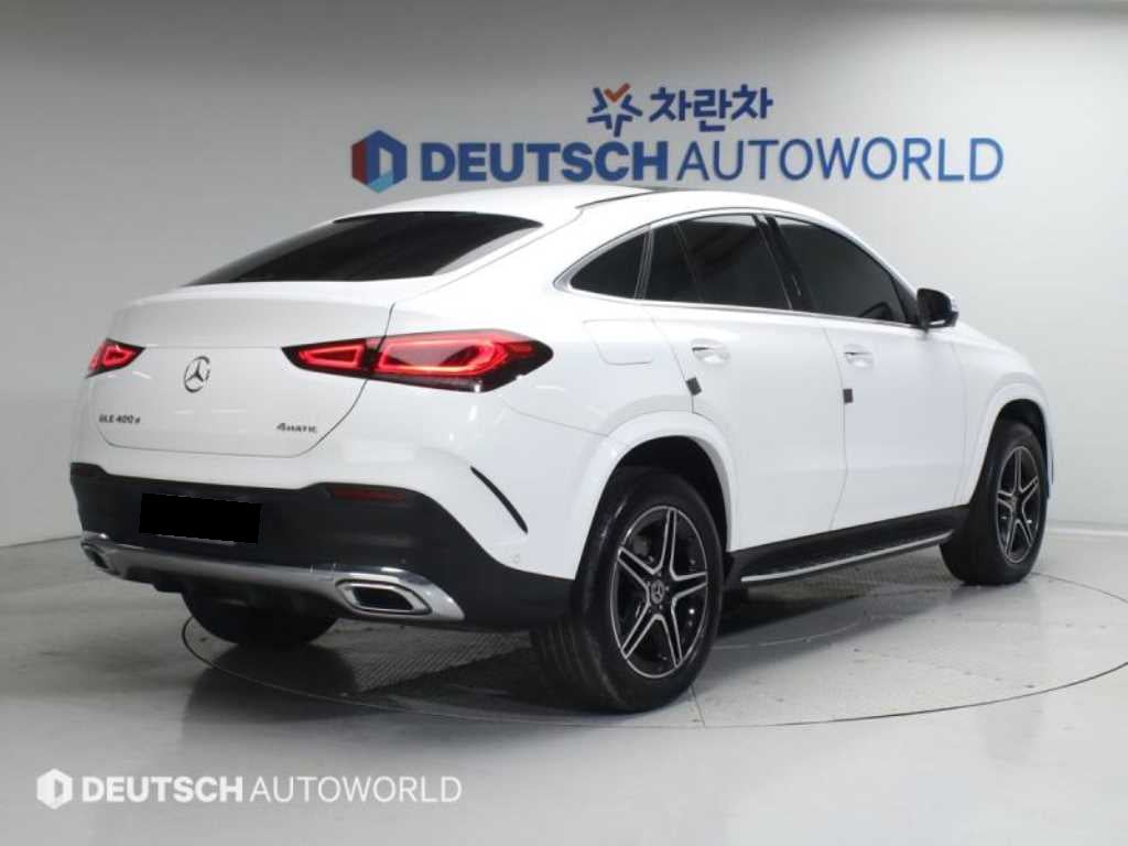 Mercedes-Benz GLE-Class — photo 02
