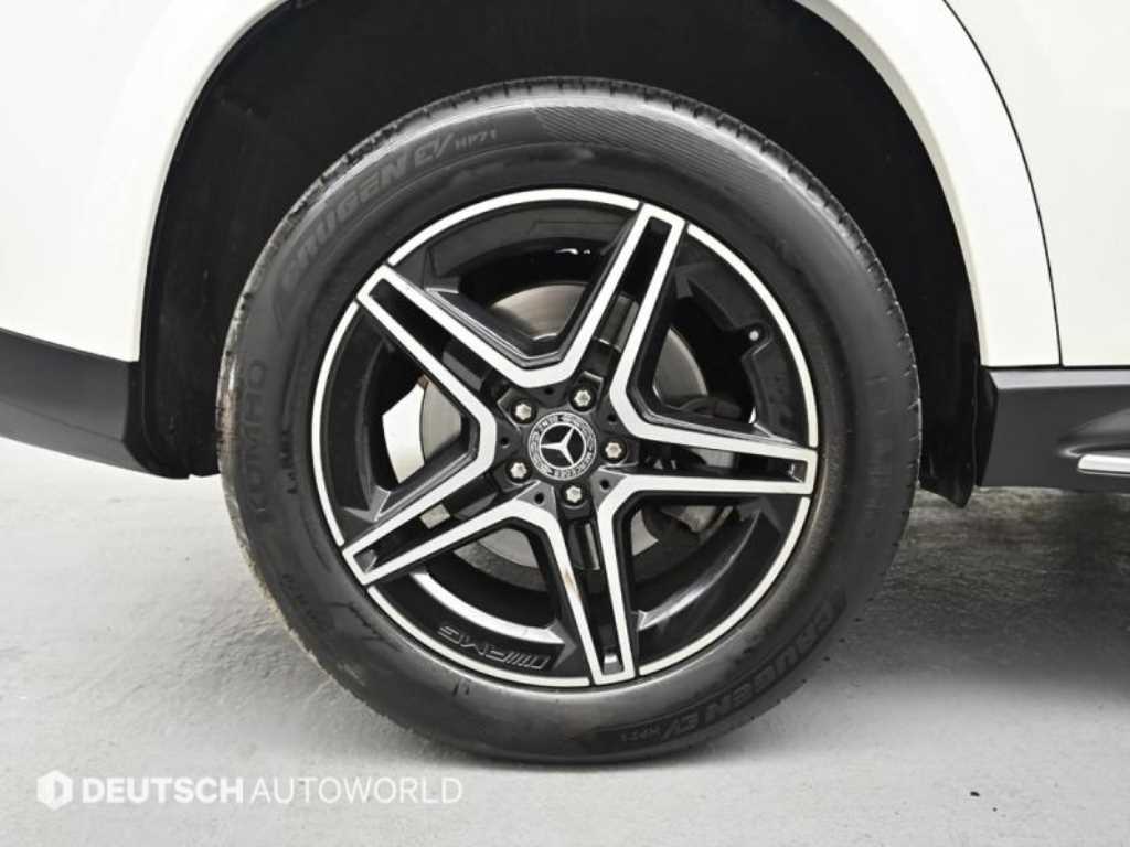Mercedes-Benz GLE-Class — photo 05
