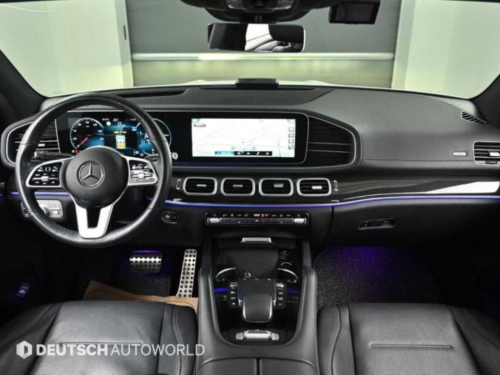 Mercedes-Benz GLE-Class — photo 07