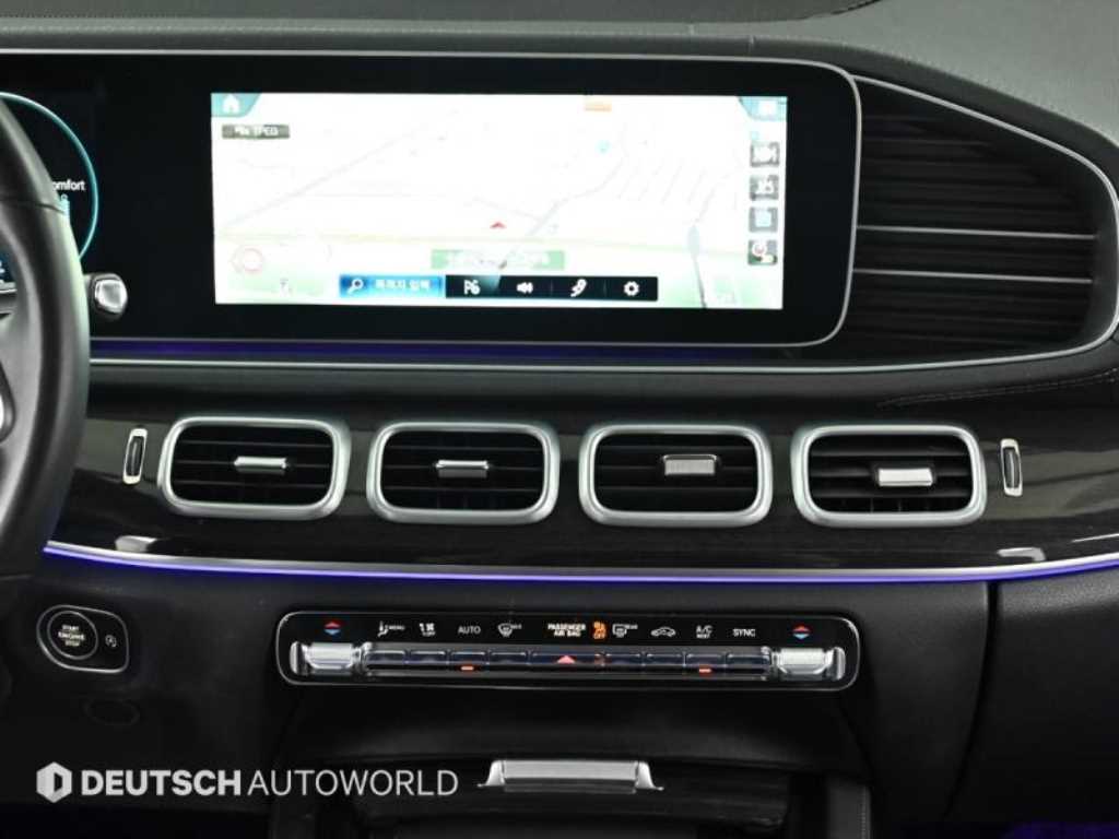 Mercedes-Benz GLE-Class — photo 14