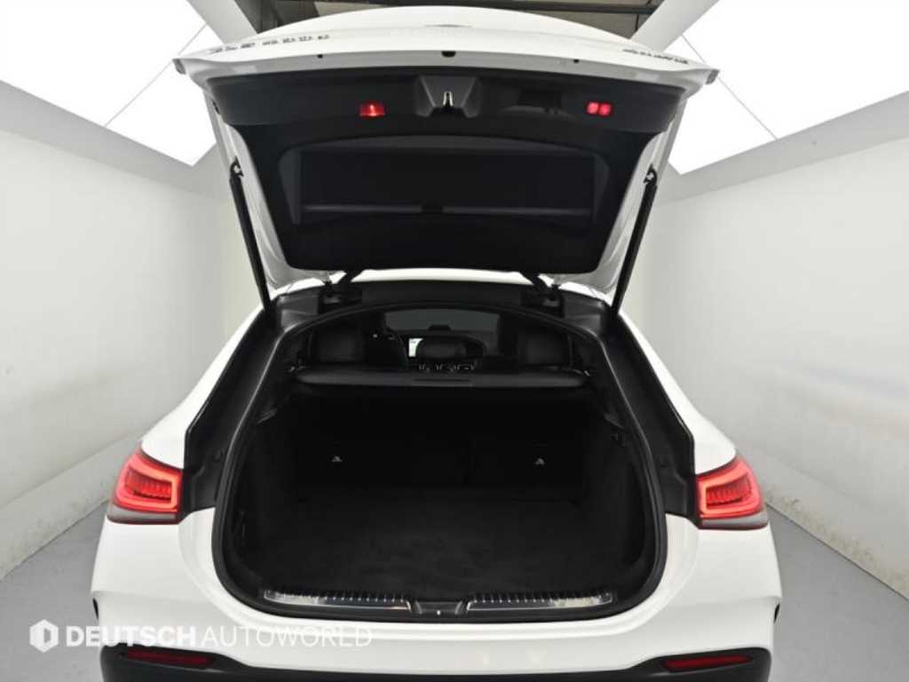 Mercedes-Benz GLE-Class — photo 19