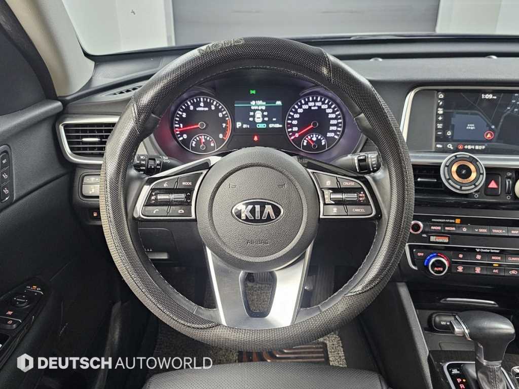 Kia K5 — photo 13