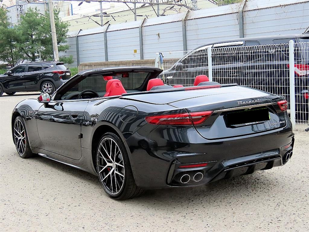 Maserati Gran Cabrio — photo 07