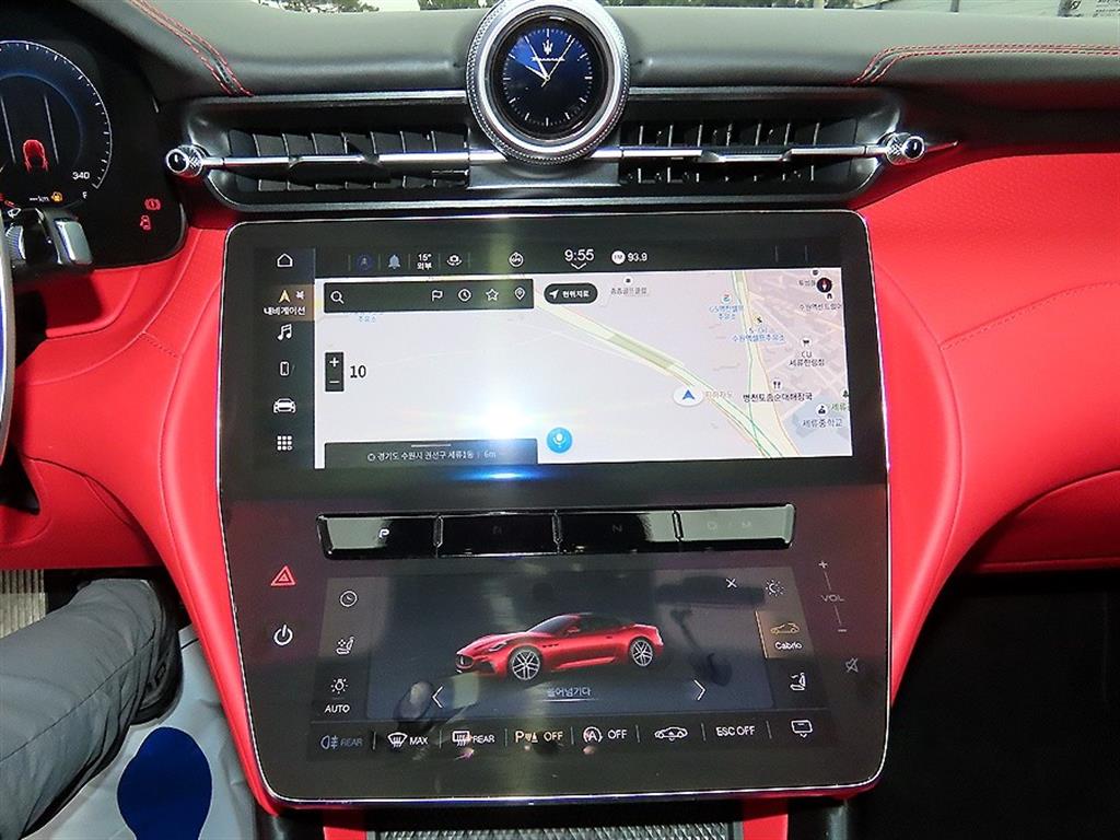 Maserati Gran Cabrio — photo 17