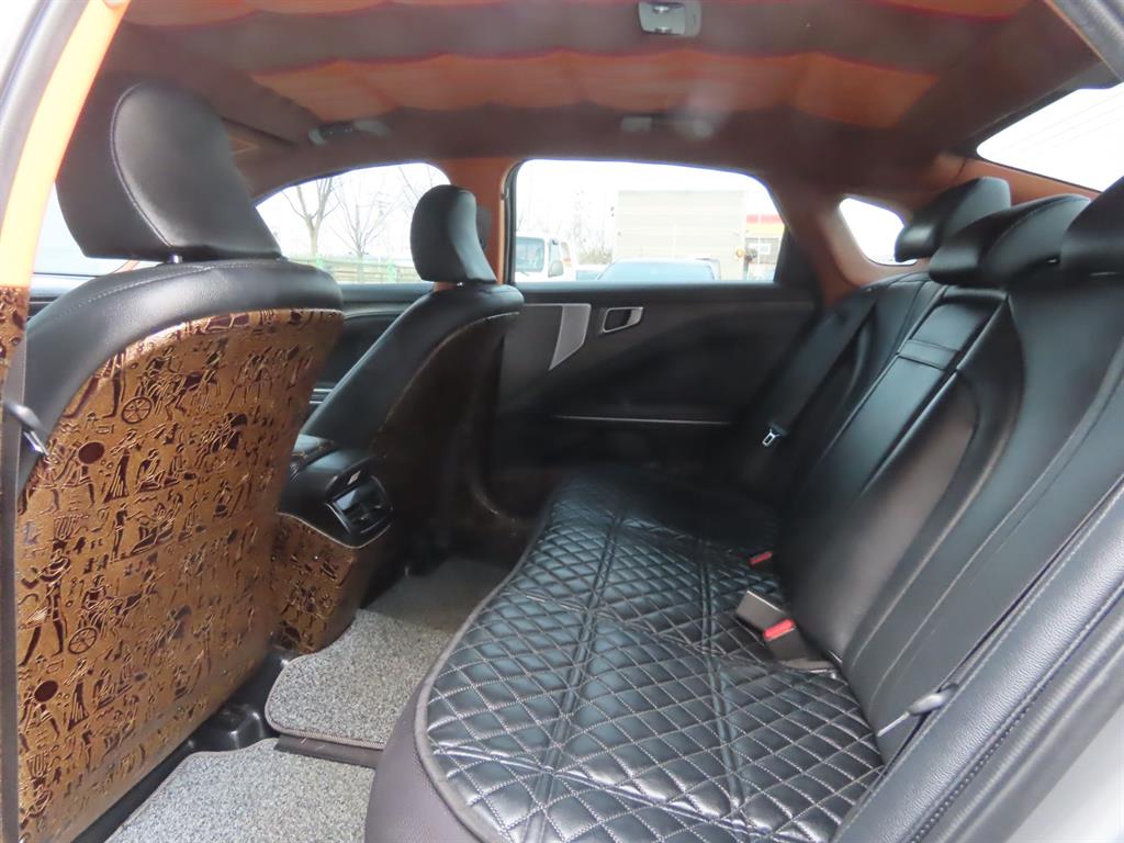 Kia K8 — photo 06