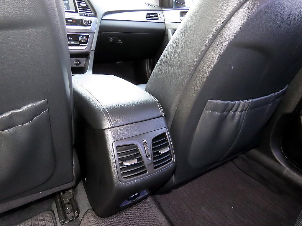 Hyundai Sonata — photo 16