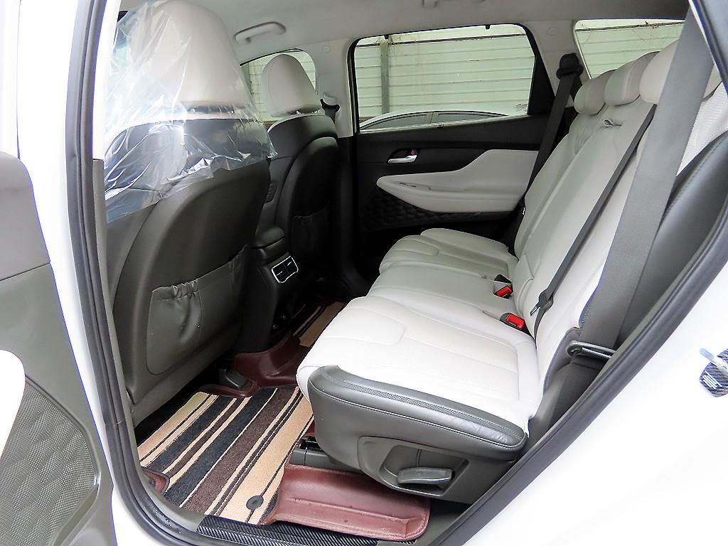 Hyundai Santafe — photo 06