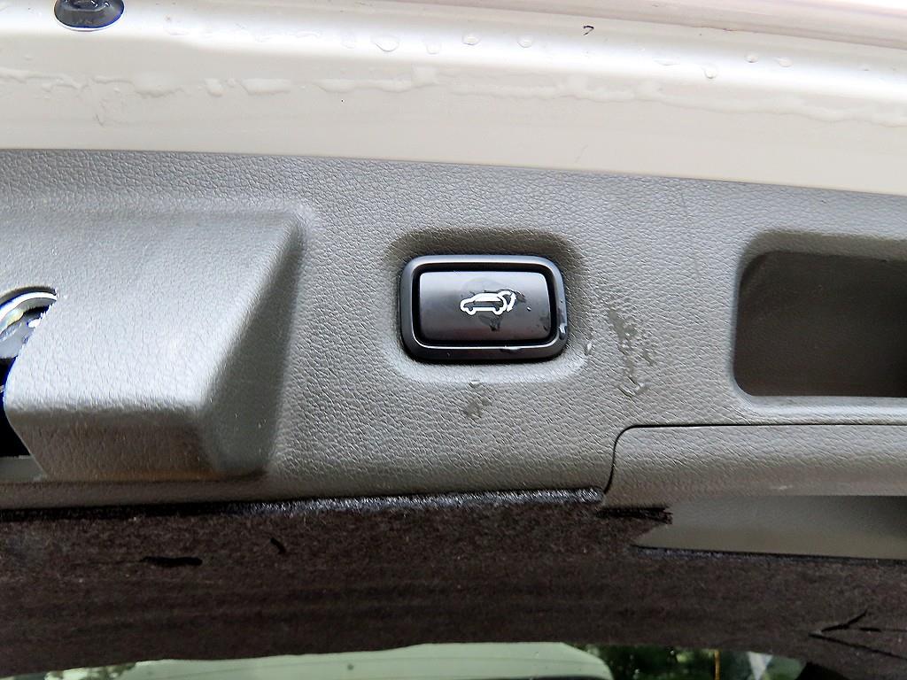 Hyundai Santafe — photo 16