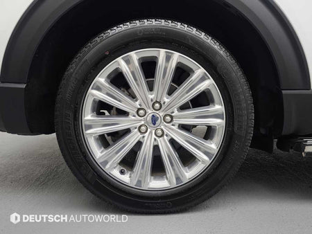 Ford Explorer — photo 05