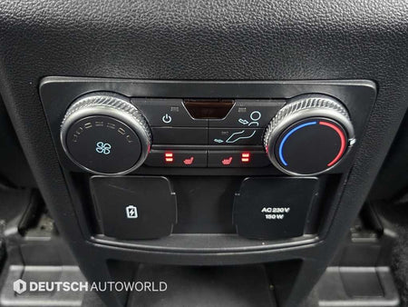Ford Explorer — photo 16