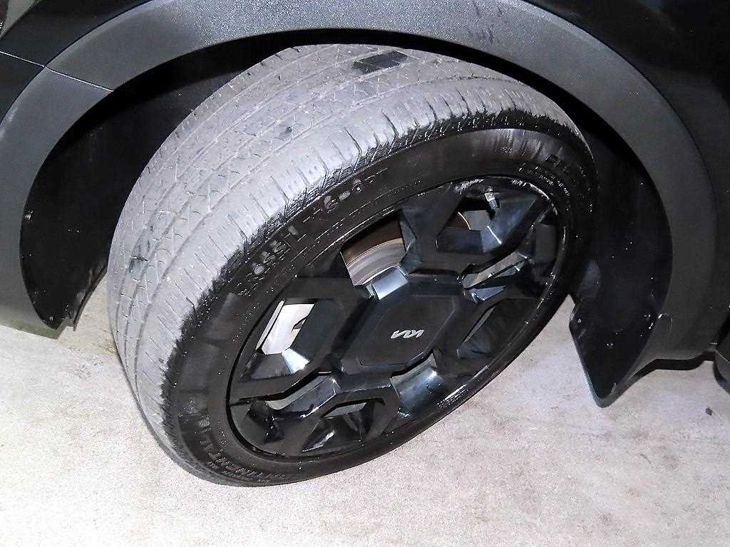 Kia Sorento — photo 20