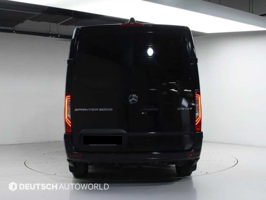 Mercedes-Benz Sprinter — photo 05
