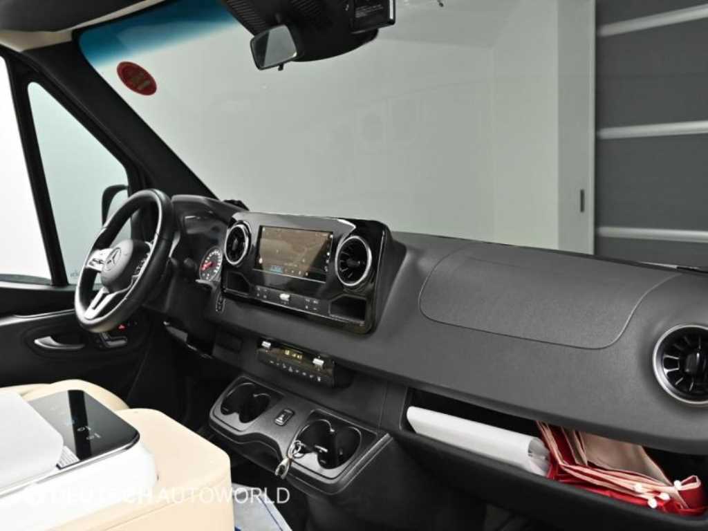 Mercedes-Benz Sprinter — photo 08