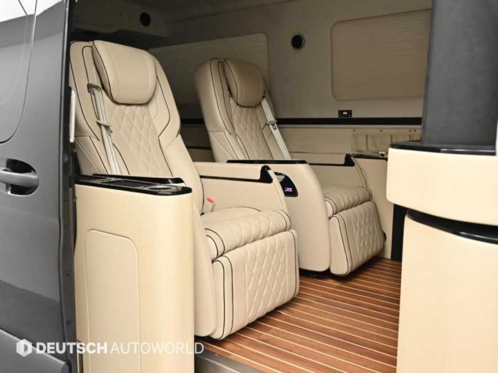 Mercedes-Benz Sprinter — photo 13