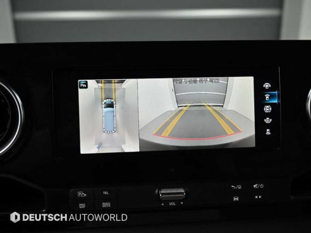 Mercedes-Benz Sprinter — photo 16