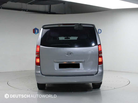 Hyundai Starex — photo 04