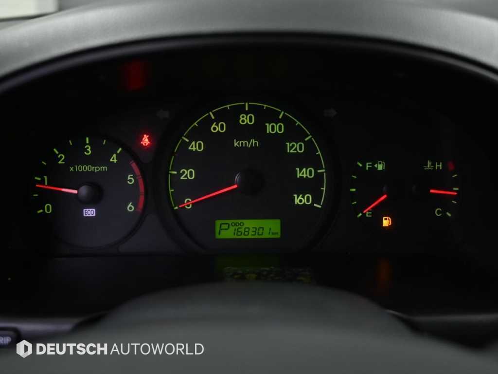 Hyundai Starex — photo 08