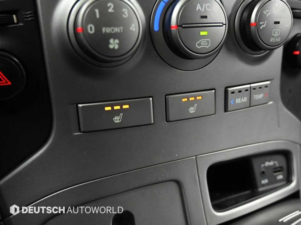 Hyundai Starex — photo 17