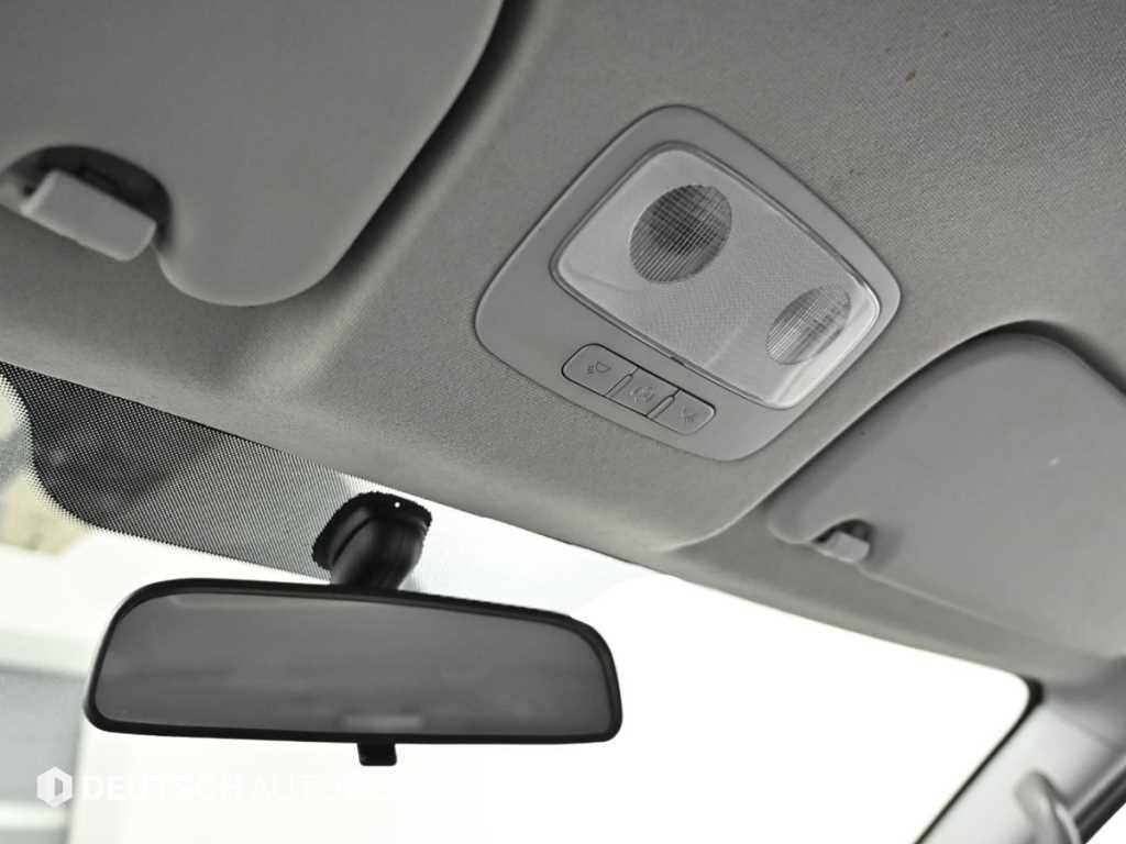Hyundai Starex — photo 18