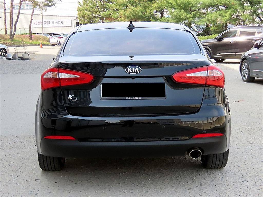 Kia K3 — photo 04