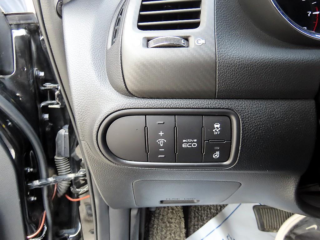 Kia K3 — photo 12