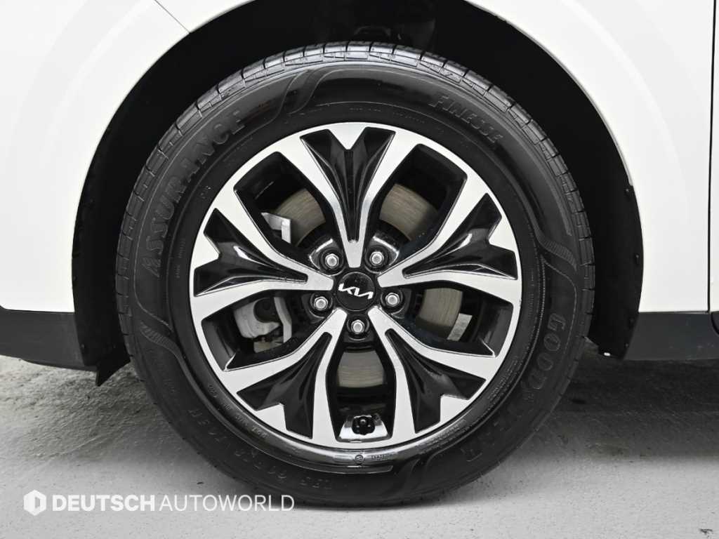 Kia Carnival — photo 05