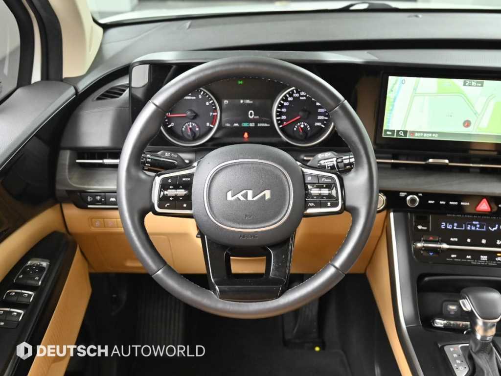Kia Carnival — photo 13