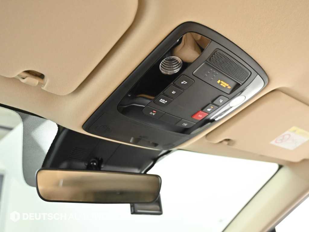 Kia Carnival — photo 18