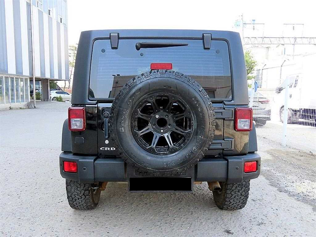 Jeep Wrangler — photo 04