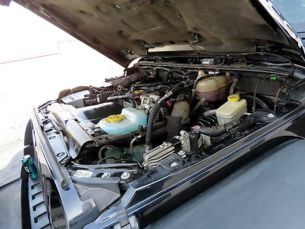 Jeep Wrangler — photo 18