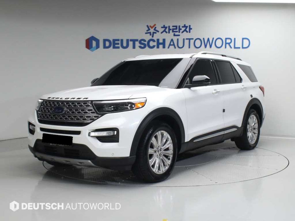 Ford Explorer — photo 01