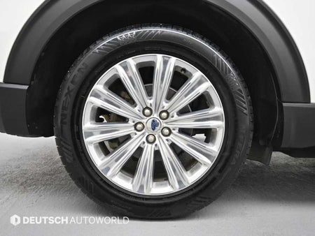 Ford Explorer — photo 05