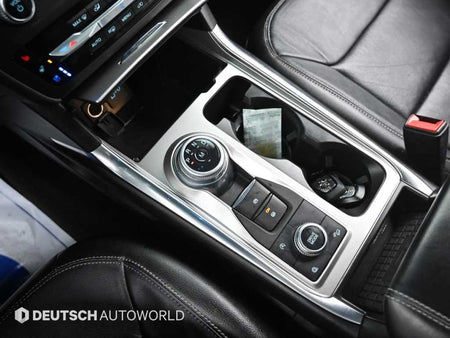 Ford Explorer — photo 09