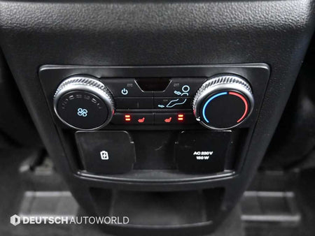 Ford Explorer — photo 16