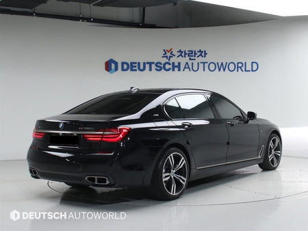 BMW 7-Series — photo 02